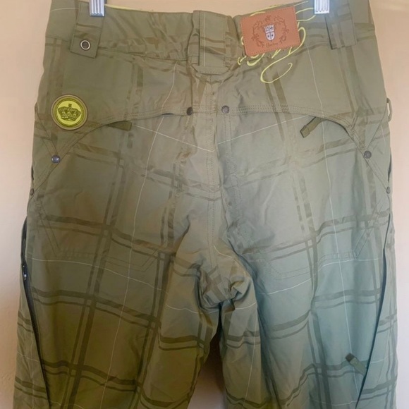 Burton New Without Tags - Picture 3 of 7